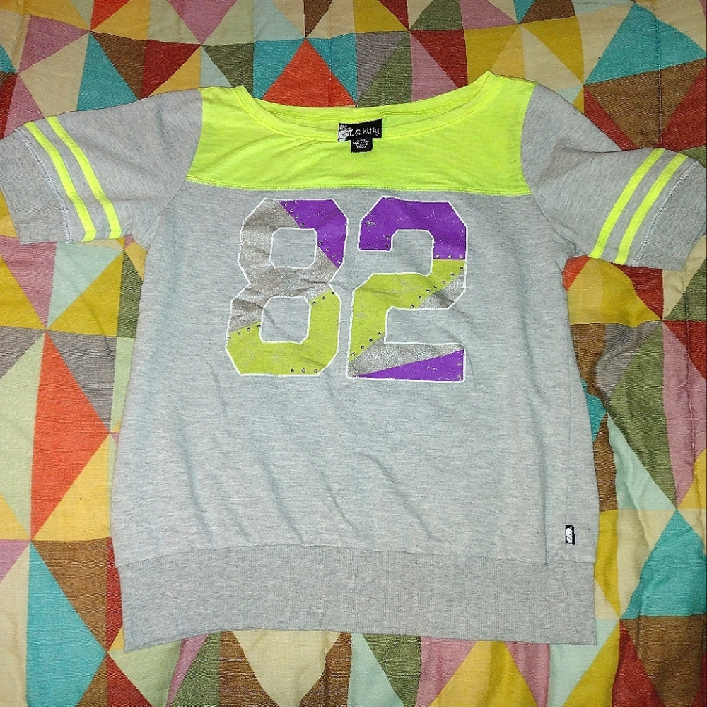 T-Shirt with '82'